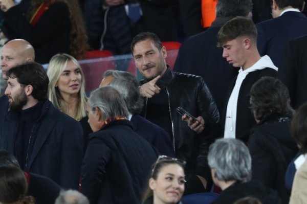 罗马少许三失！托蒂辱弄：还说我总失点，独一罗马颖悟出这种事