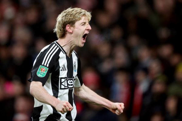 戈登：拉什福德的心态难以置信并值得好多颂扬 我向凯恩教唆头球