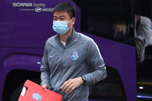 记者：津门虎队翌日收假开练 于根伟近一周每天跑病院输液调治