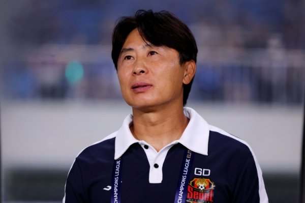 首尔FC主帅谈不敌申花：球队的问题是创造出契机却无法得分