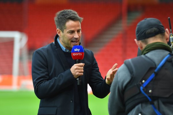 小雷：热刺的观念太差了 如若场拳击比赛 裁判早该叫停了