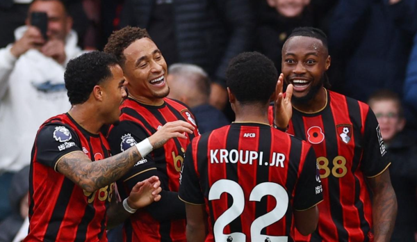 英超最新积分战报: 大黑马升第2, 曼城掉出前4, 热刺卓越曼联