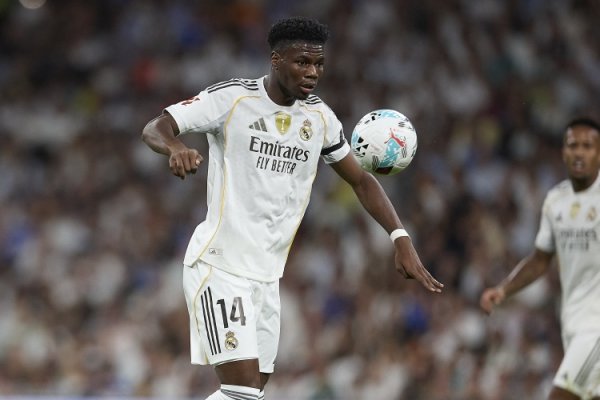 马卡：皇马中场琼阿梅尼左腿半腱肌受伤，瞻望将缺席三周时辰