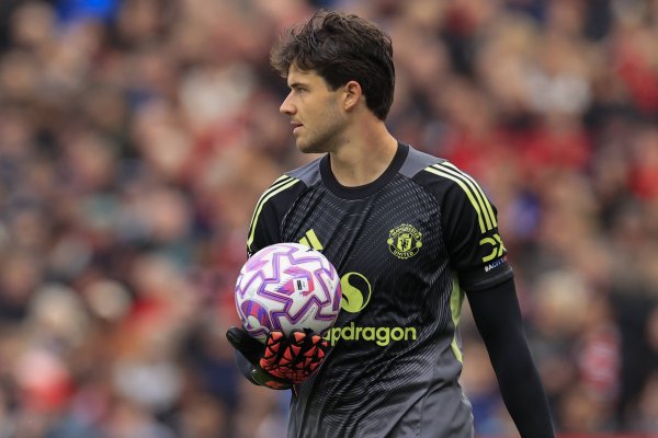 顶级！拉门斯赛中孝敬两连神扑，临了时代角球带走看护助队友绝平