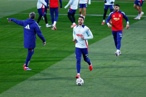 梅里诺：小时候我效法比利亚托雷斯 踢时尚让我更好判辨禁区空间