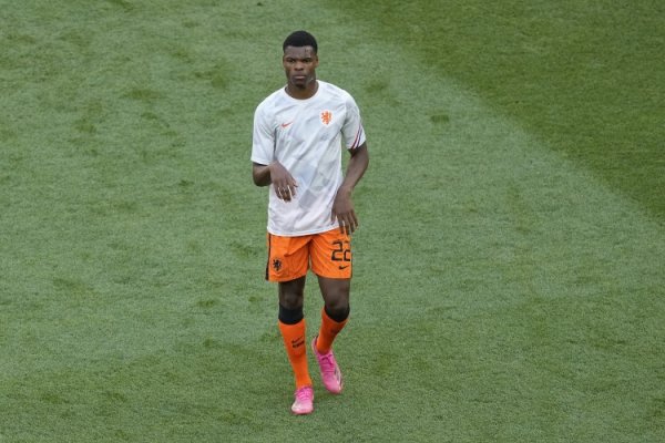 官方：邓弗里斯因伤离开荷兰队教育营，返归国米