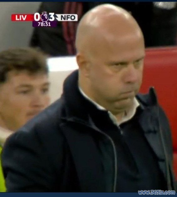 7轮6负战绩俯冲💥你若何看待斯洛特明天？他应留任一经下课？