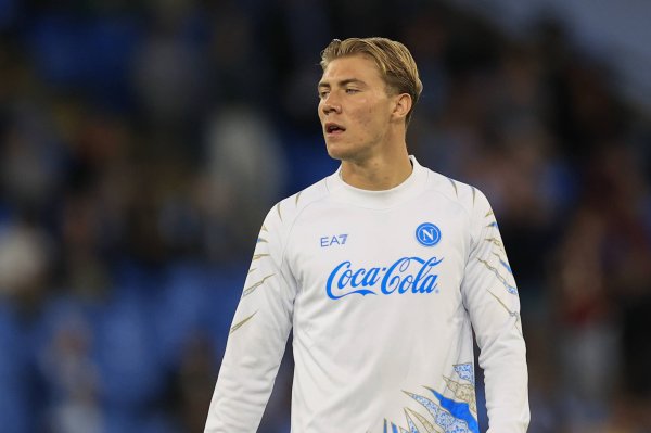 12场4球，TA：那不勒斯逍遥霍伊伦的领略，球员填补了卢卡库伤缺